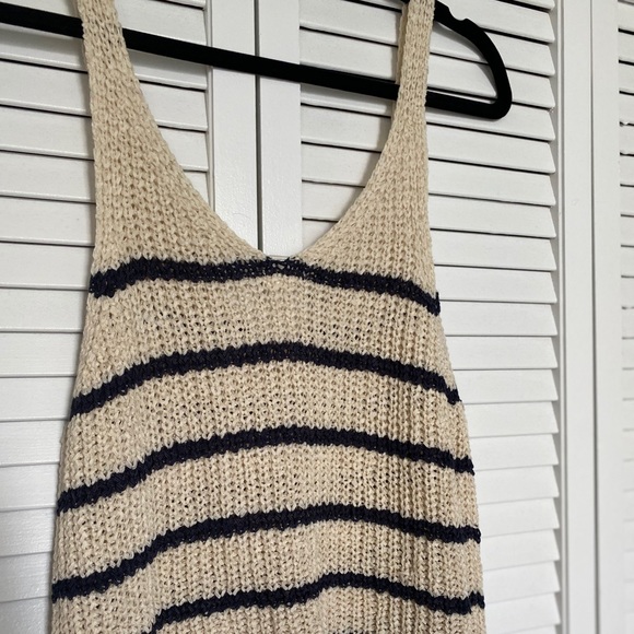 Knit waist length tank top! - Picture 1 of 6